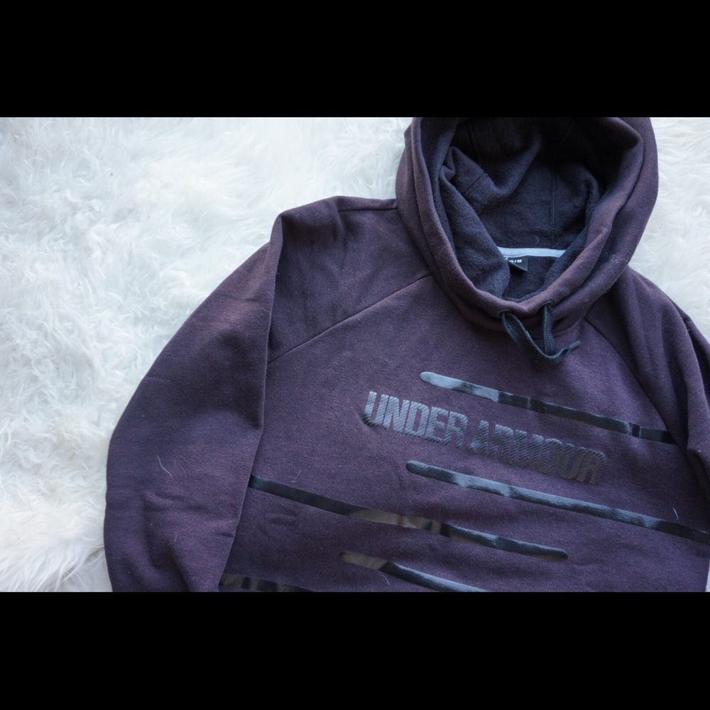 ✨BRAND NEW UA HOODIE✨